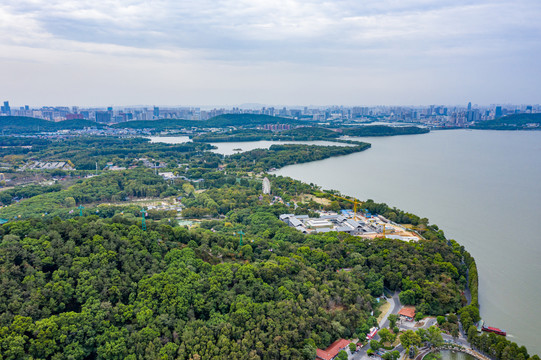 航拍武汉东湖生态旅游风景区