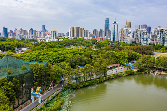 航拍武汉东湖海洋乐园旅游景点