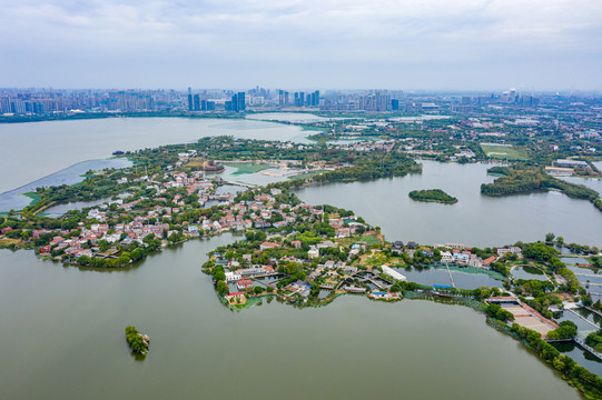 航拍武汉东湖落雁景区落雁岛