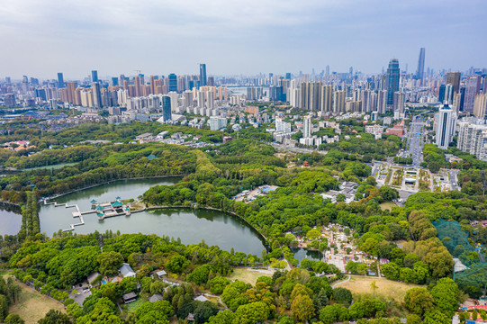 航拍武汉东湖听涛景区天鹅池