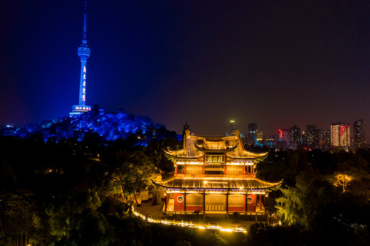 航拍武汉晴川阁景区夜景灯光秀