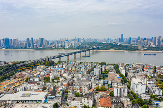 航拍武汉长江大桥城市地标建筑