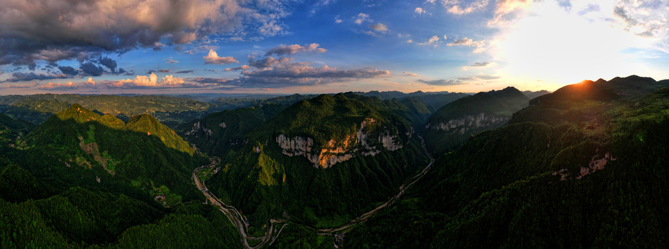 东羊角峡谷风光