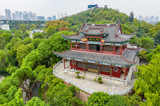 航拍武汉晴川阁景区