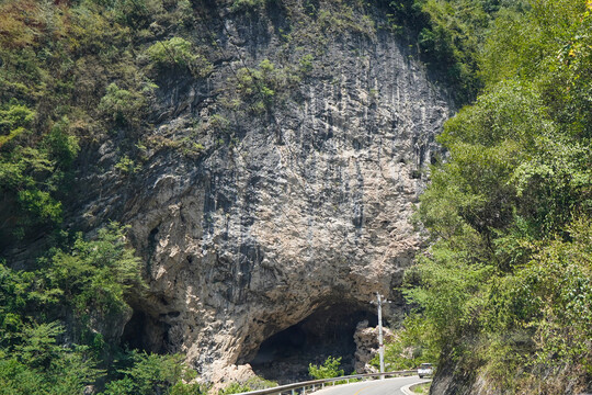 大山里的公路