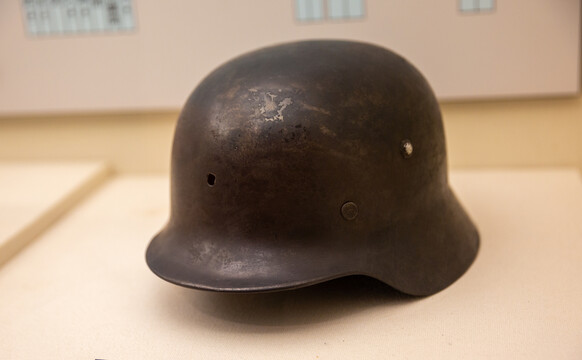抗战时期钢盔