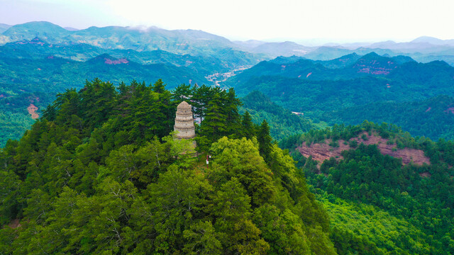 甘肃天水麦积山石窟