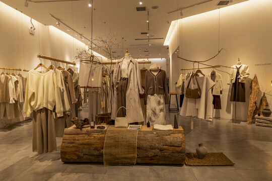 精品女裝店