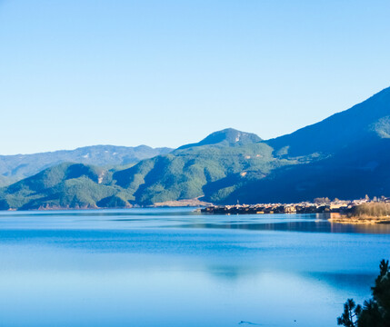 山川湖景