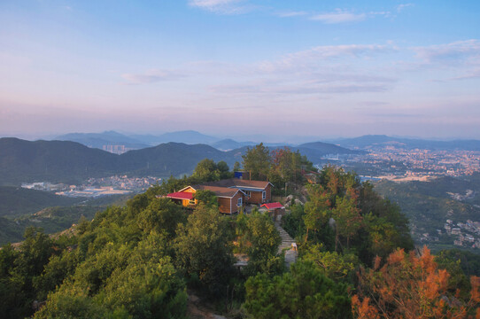 高山居