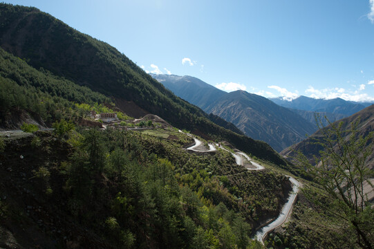 业拉山