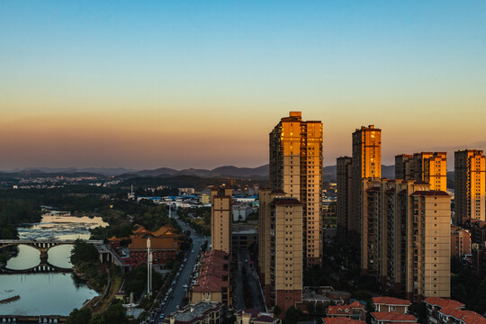 洞口城区夕阳晚霞