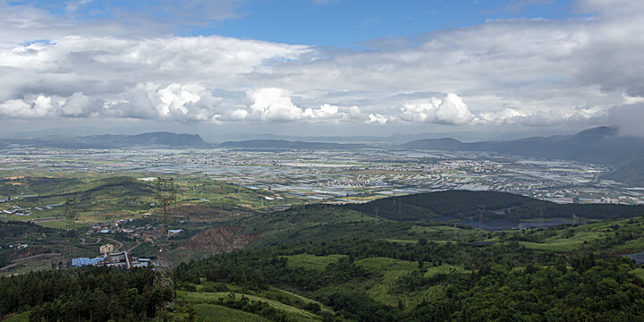 云南蒙自坝区全景