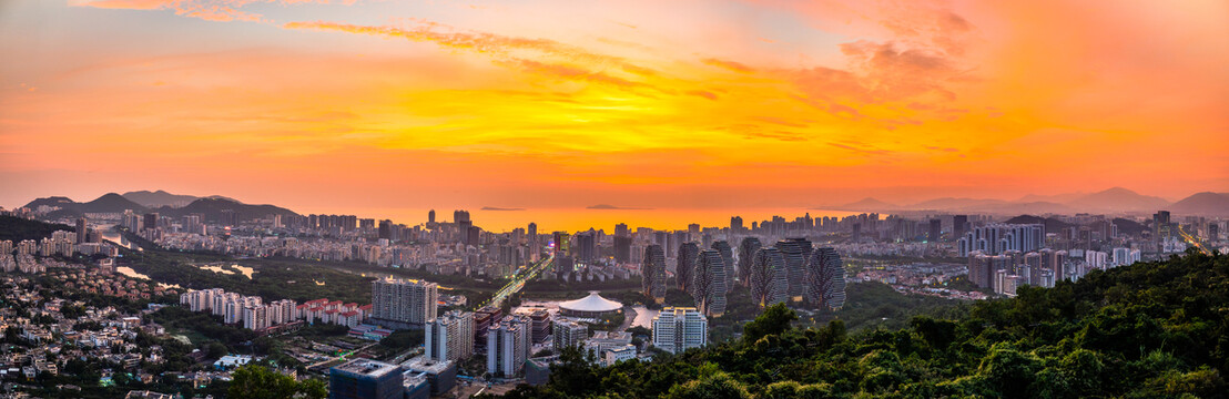 三亚城市天空日落红霞全景壁纸