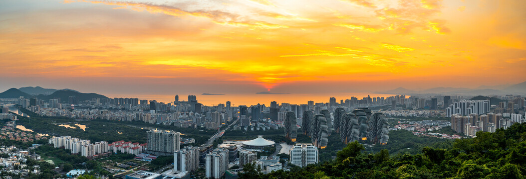 三亚城市天空日落红霞全景壁纸