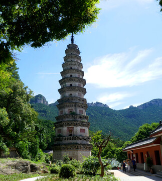 大灵岩寺辟支塔