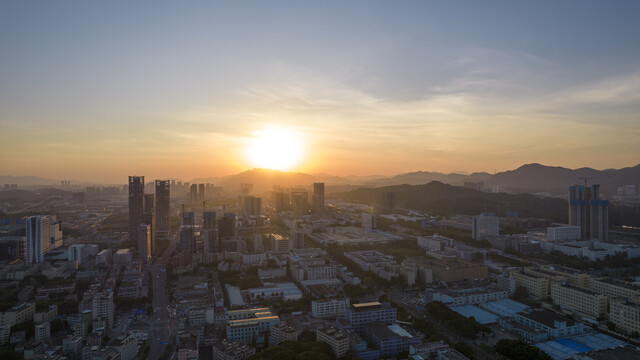 晨曦城市建筑深圳龙岗风光