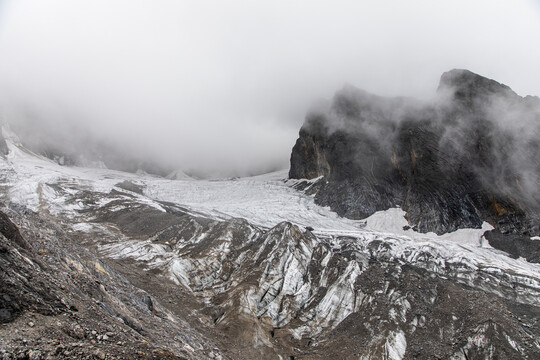 夏季玉龙雪山