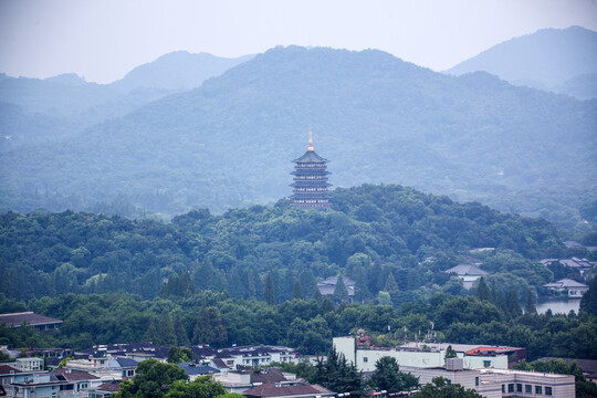 杭州风光远眺雷峰塔