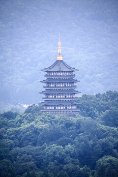 杭州风光远眺雷峰塔