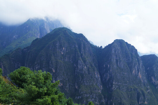 山崖绝顶