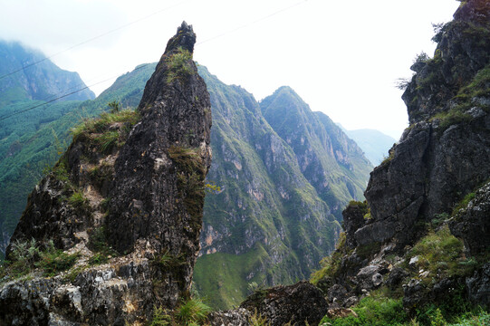 山崖绝顶