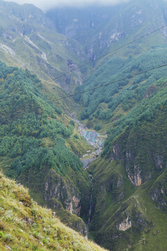 山峰林立