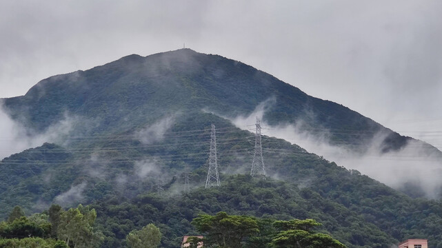 深圳园山风景区云海