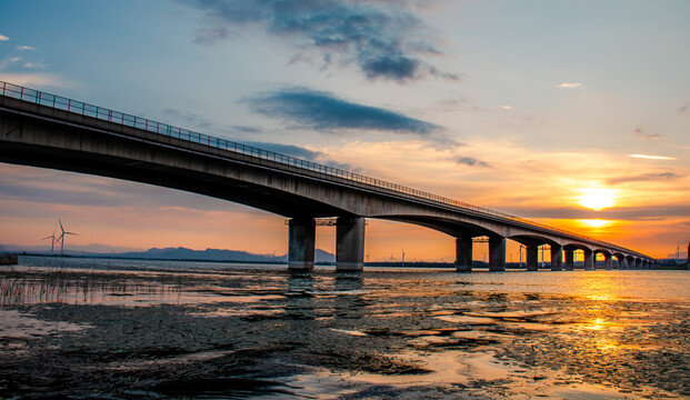 落日之桥