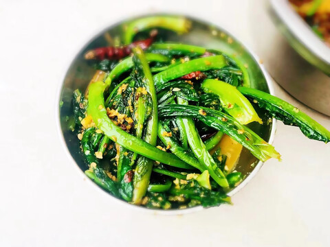 爆炒油麥菜
