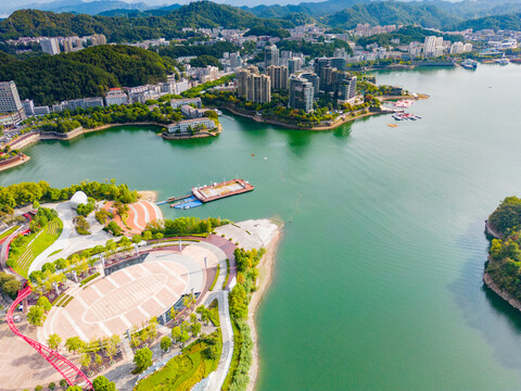 千岛湖秀水广场湖面景观