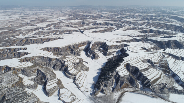 雪后的壽陽梯田