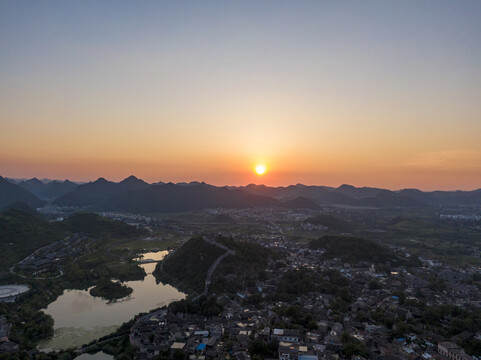 贵州青岩古镇日出日落