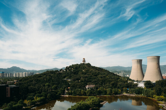 首钢园看石景山公园