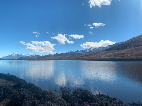 美丽的山地秋天风景