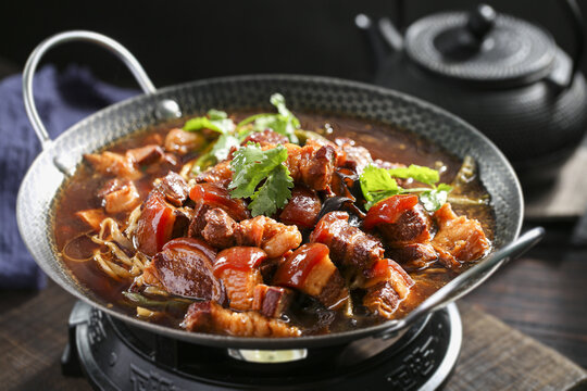 红烧肉炖干菜