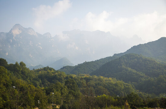 秦岭山