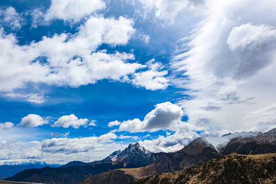 雅拉山