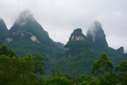 螺丝岩