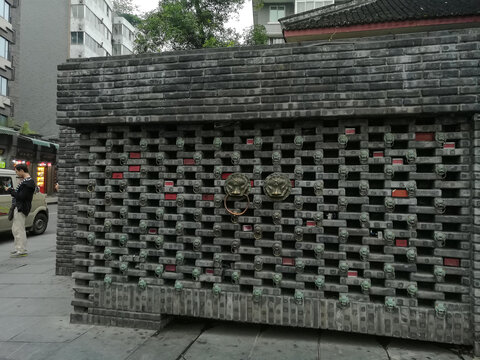 街頭銅鎖