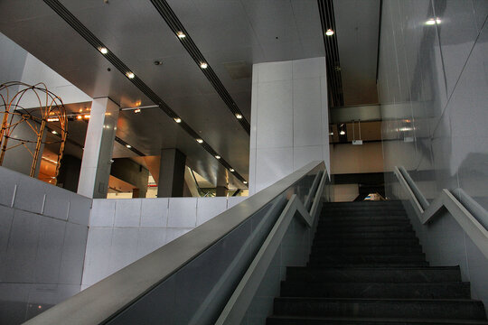 上海当代艺术博物馆扶梯