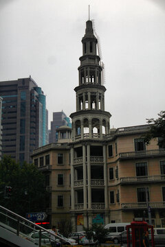 上海音乐厅旁欧式箭塔
