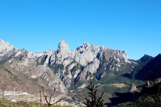 连绵大山