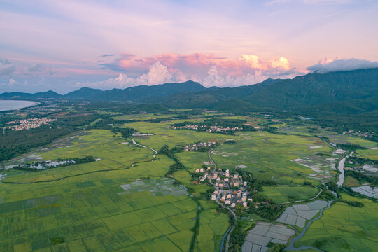 水墨山水画