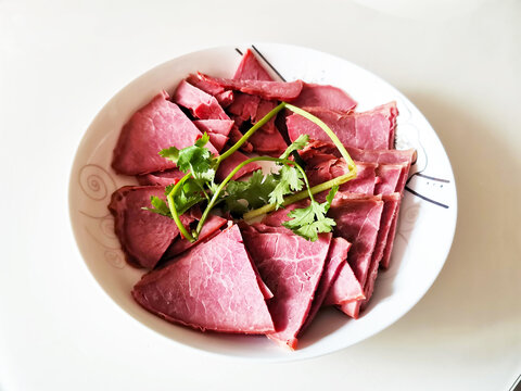 一盤牛肉