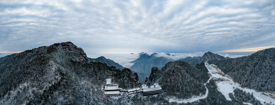 雪后羊狮幕航拍全景