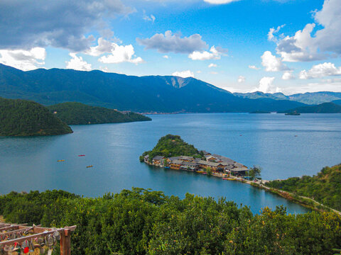 泸沽湖里格半岛