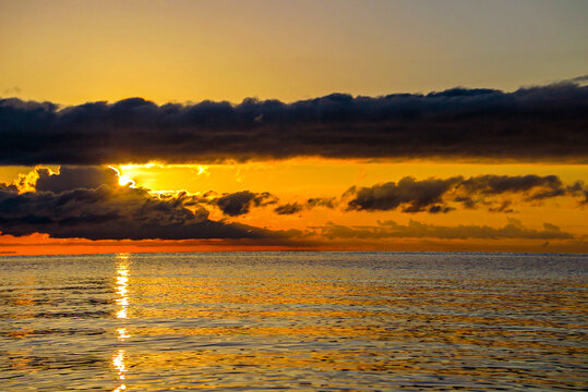 青海湖夕阳