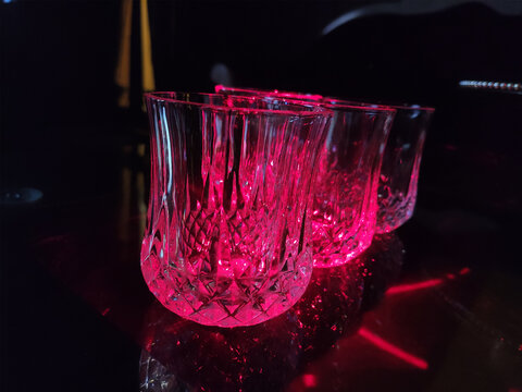 酒吧酒杯