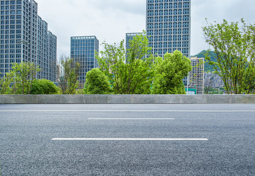 城市中的沥青道路